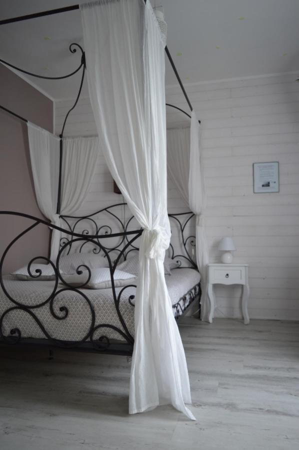 Au Coeur Du Bien Etre, Chambre D'Hotes Avec Piscine Chauffee Et Couverte, Spa, Sauna, Massages Monteaux Buitenkant foto